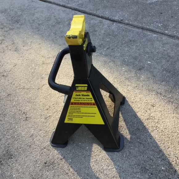 Car Jack And Two Jack Stands - Picture 2 of 6